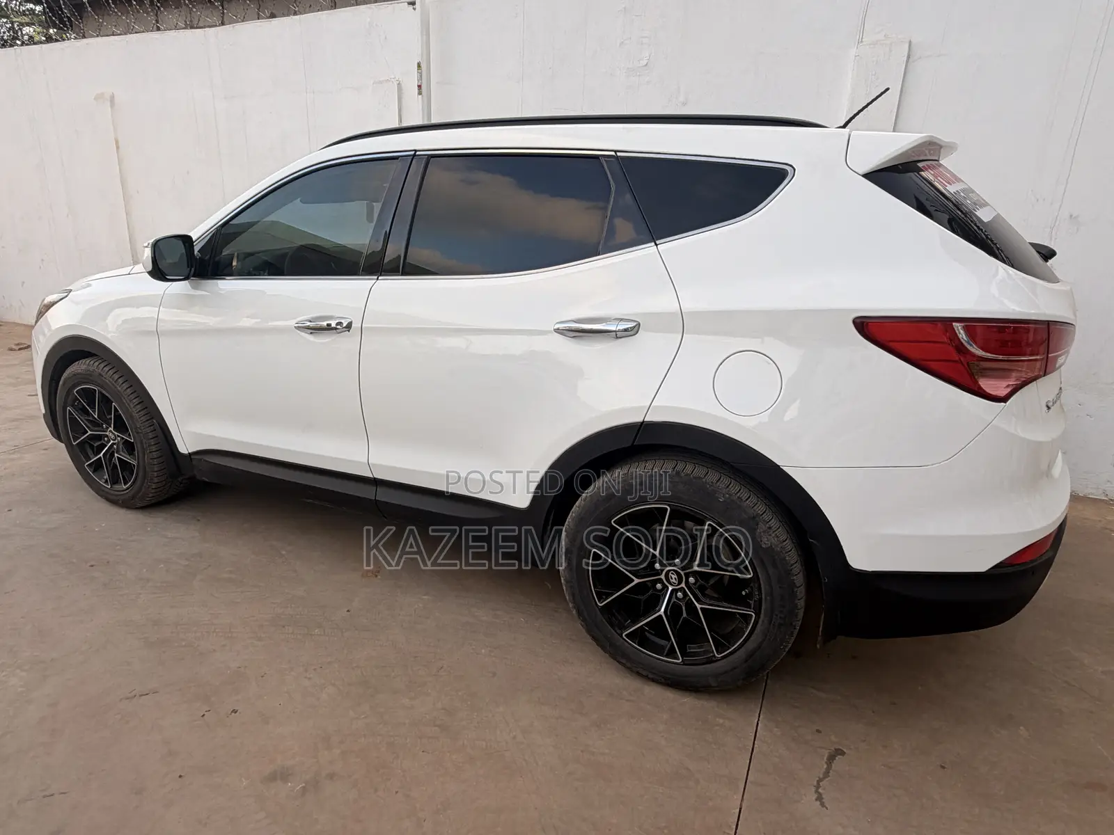 Hyundai Santa Fe Sport 2013 White