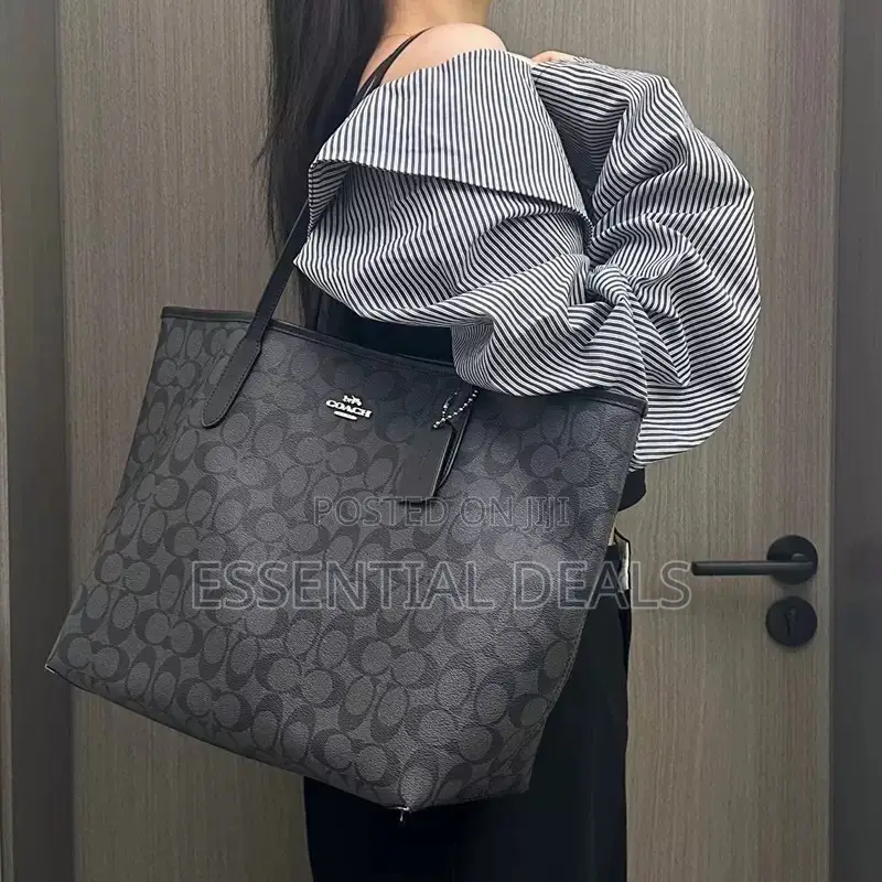 Coach Tote Hand Bag