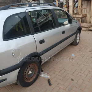 Opel Zafira 2.0T OPC 2011 Silver