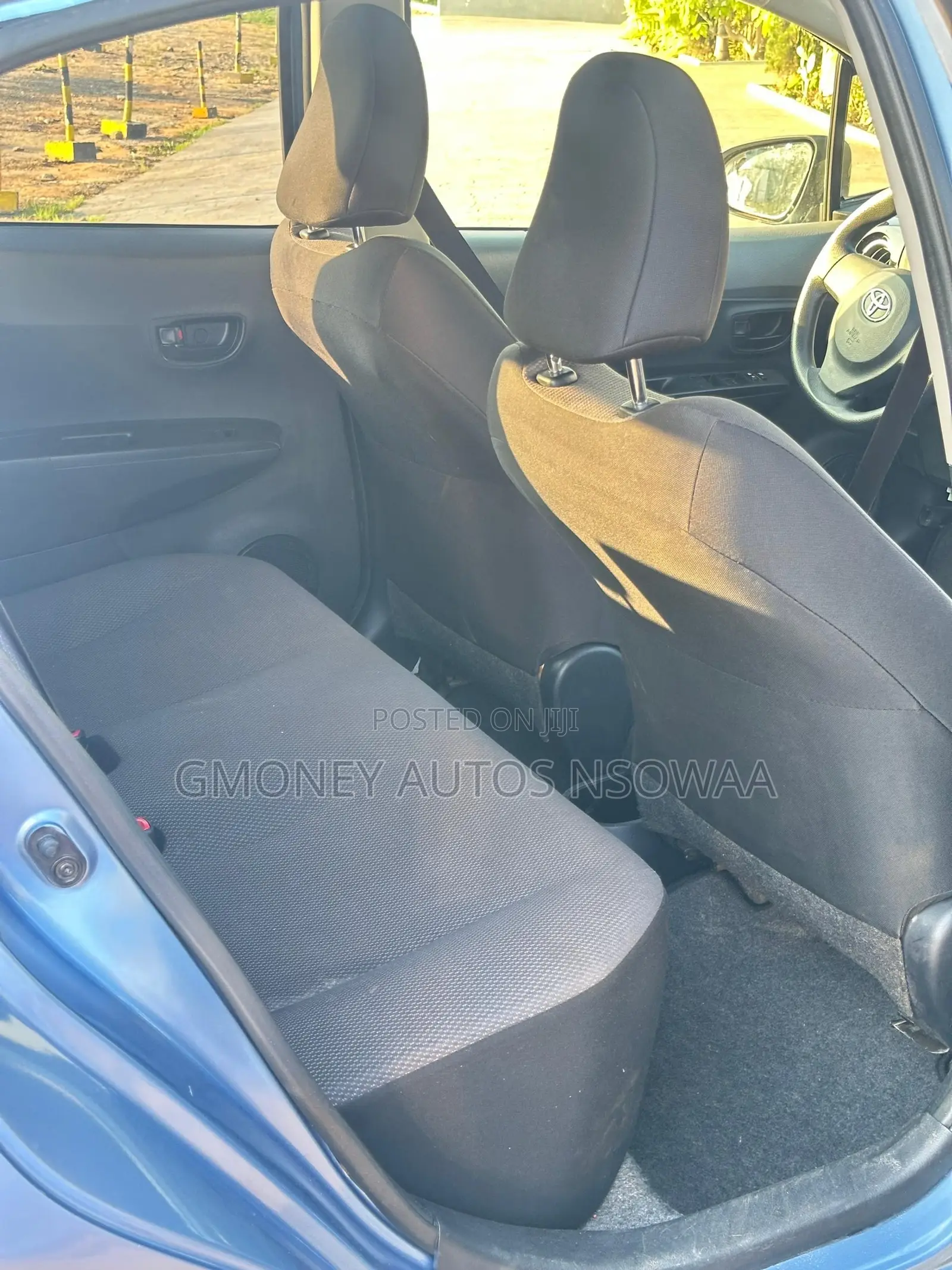Toyota Vitz 1.5 FWD 5dr 2014 Blue