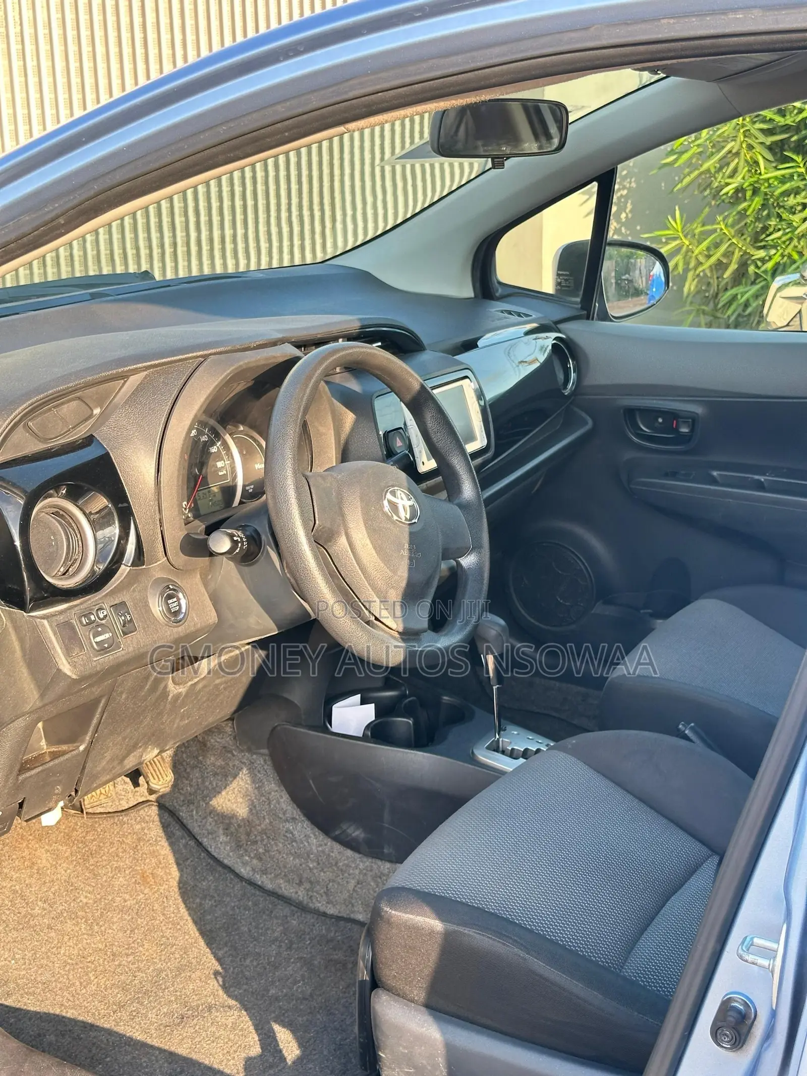 Toyota Vitz 1.5 FWD 5dr 2014 Blue