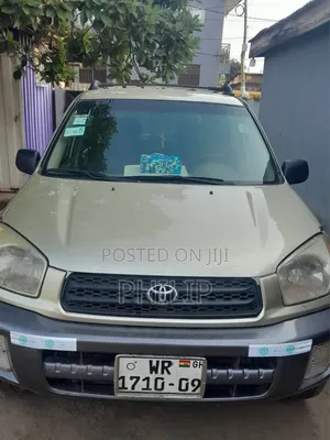 Toyota RAV4 2002 Gold