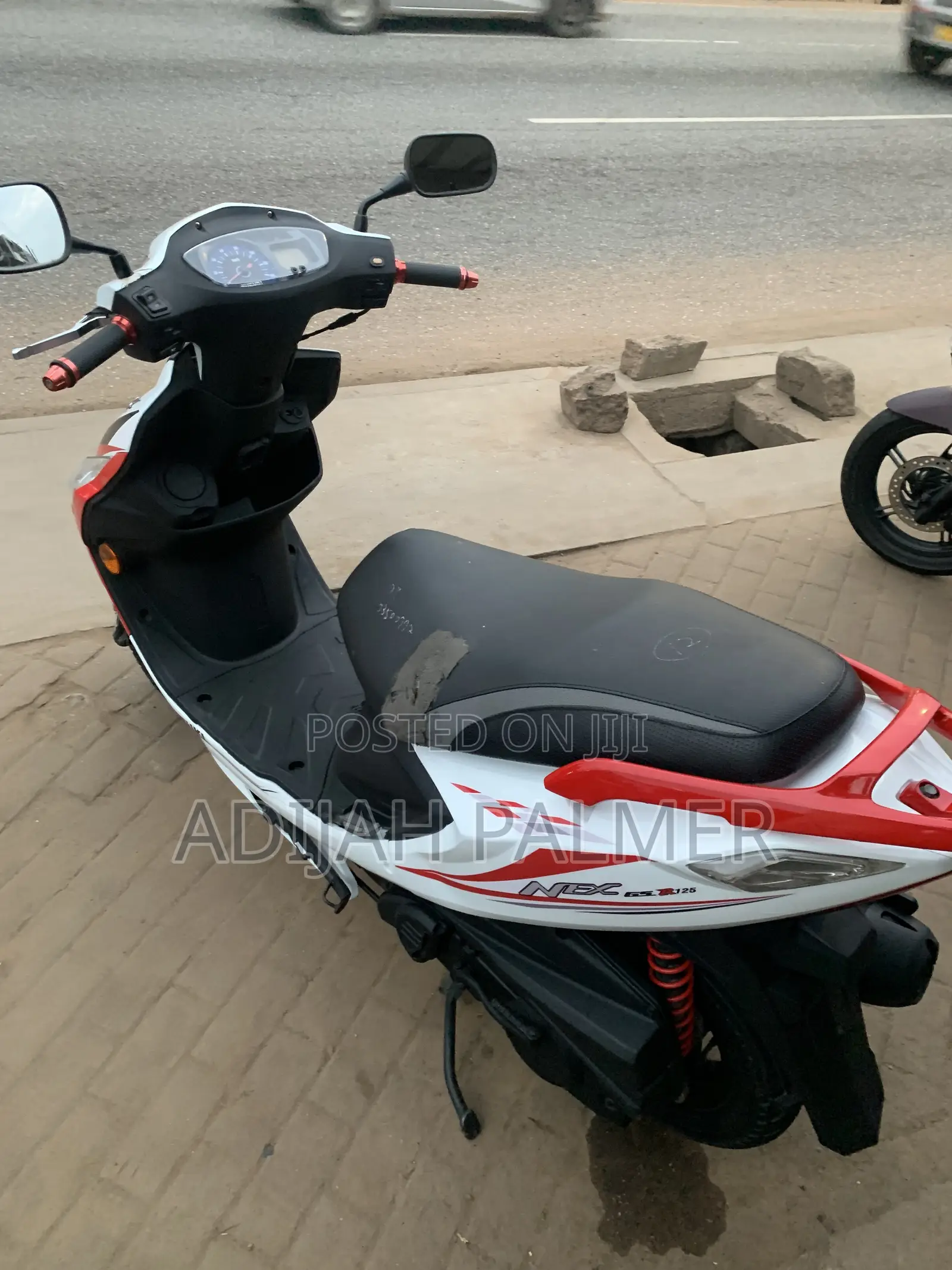 Suzuki Lets 2024 White