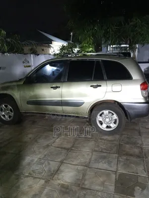 Toyota RAV4 2002 Gold