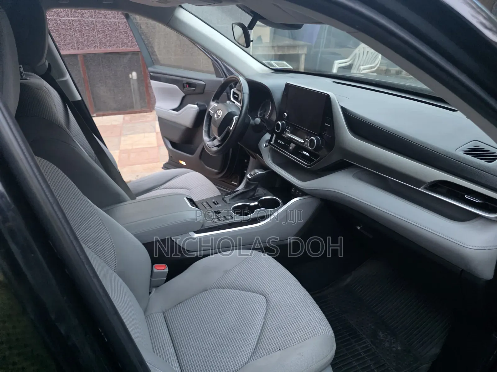Toyota Highlander LE AWD 2023 Black