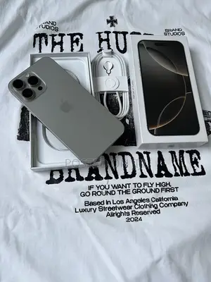 New Apple iPhone 16 Pro Max 256 GB Silver