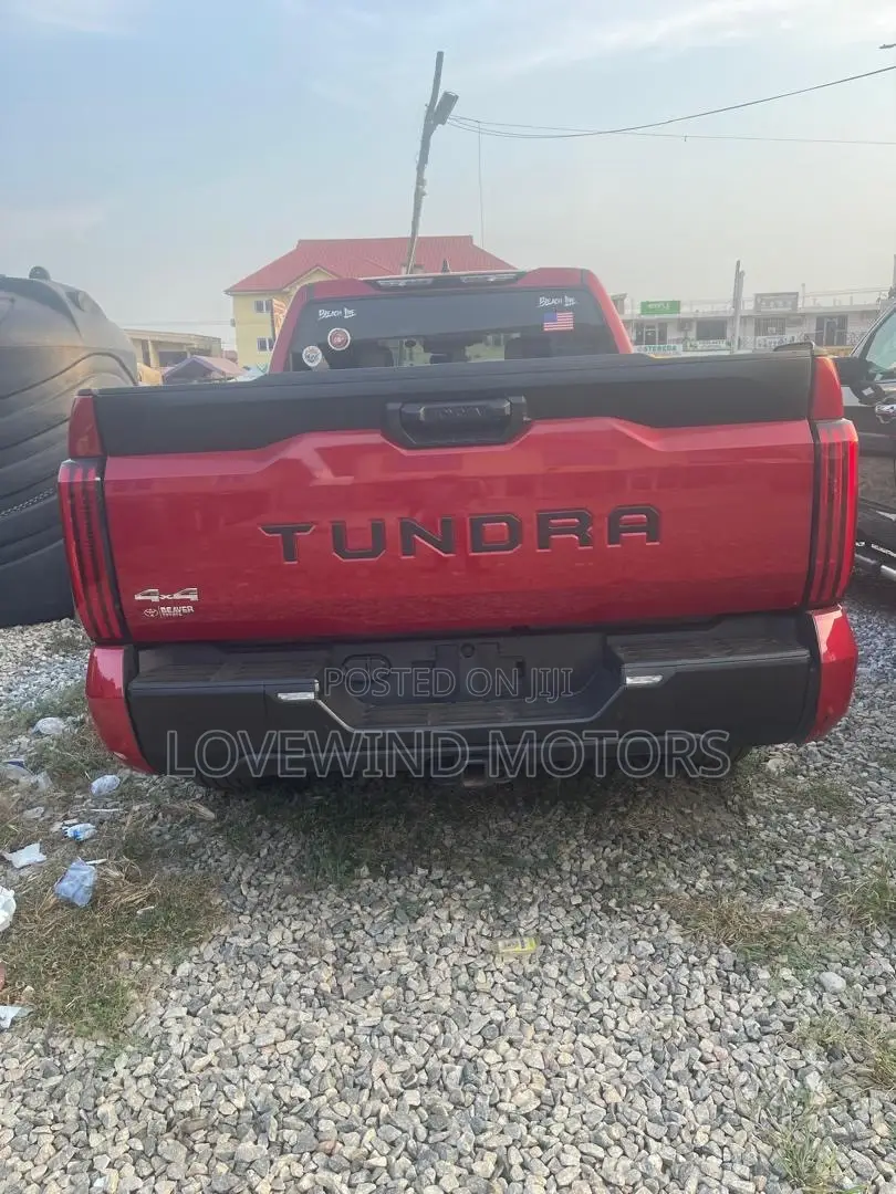 Toyota Tundra SR5 2022 Red