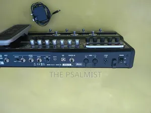 Zoom G7.1ut Guitar Effects Console