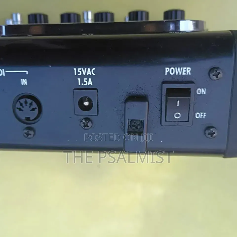 Zoom G7.1ut Guitar Effects Console