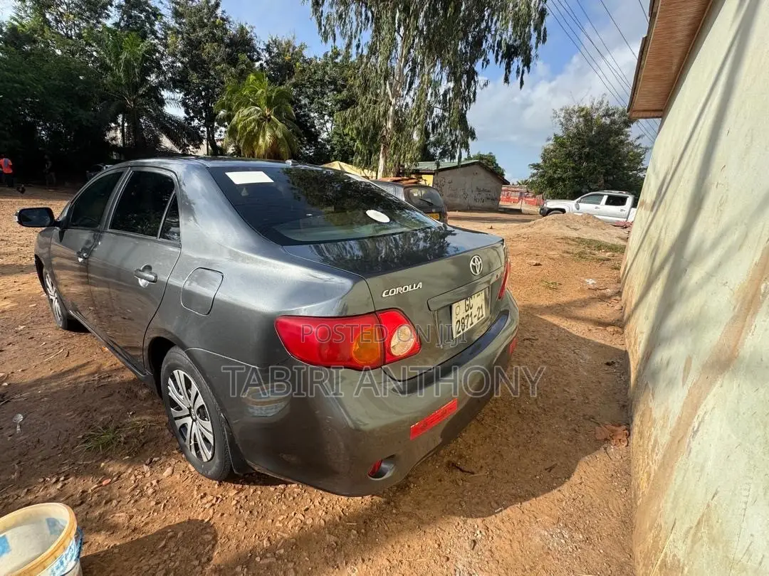 Toyota Corolla 2013 Gray