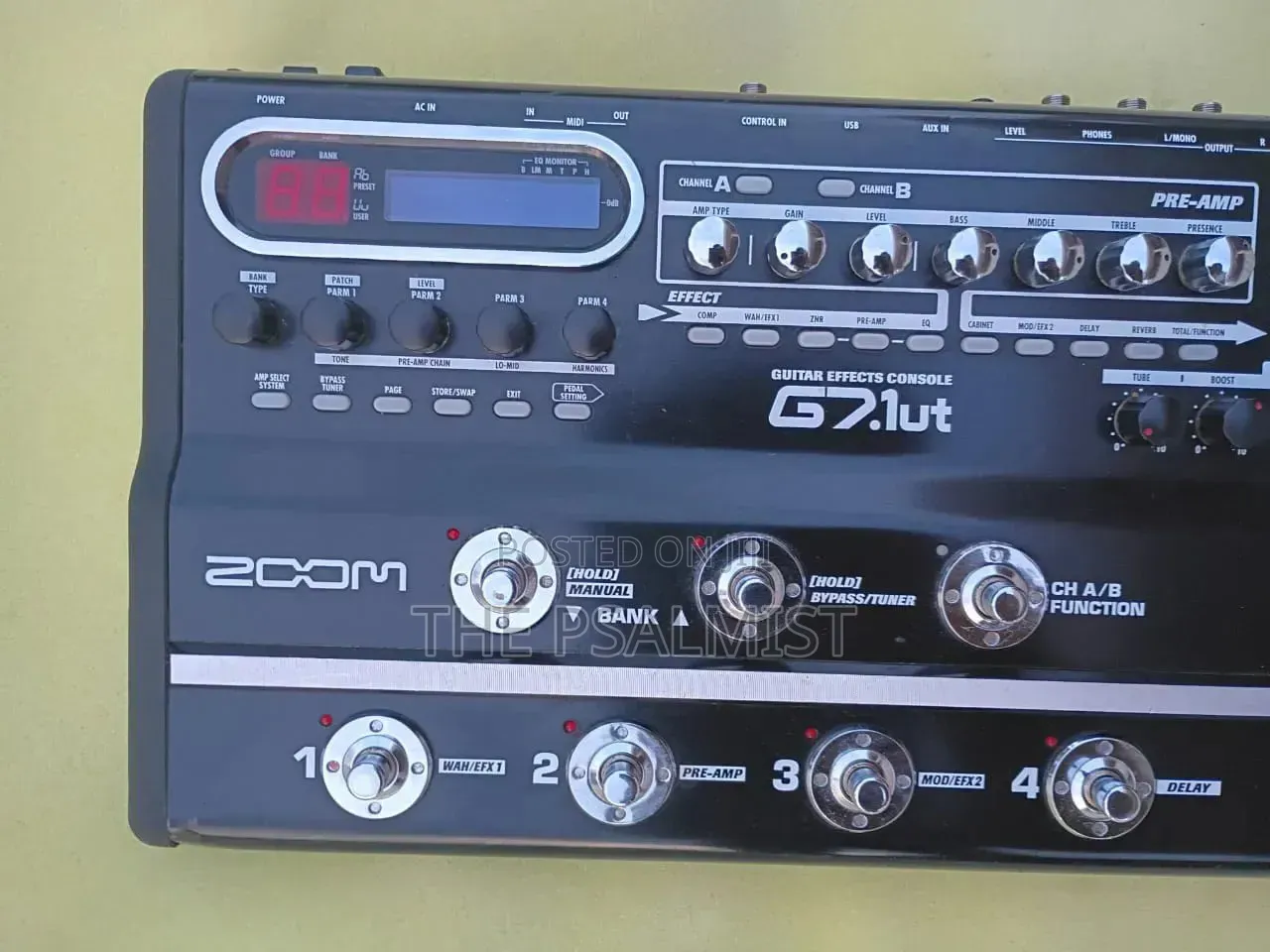 Zoom G7.1ut Guitar Effects Console