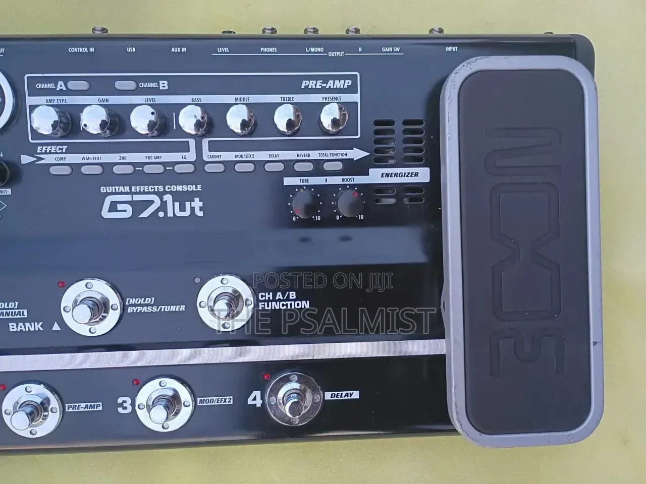 Zoom G7.1ut Guitar Effects Console