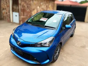 Toyota Vitz 1.3 FWD 5dr 2015 Blue