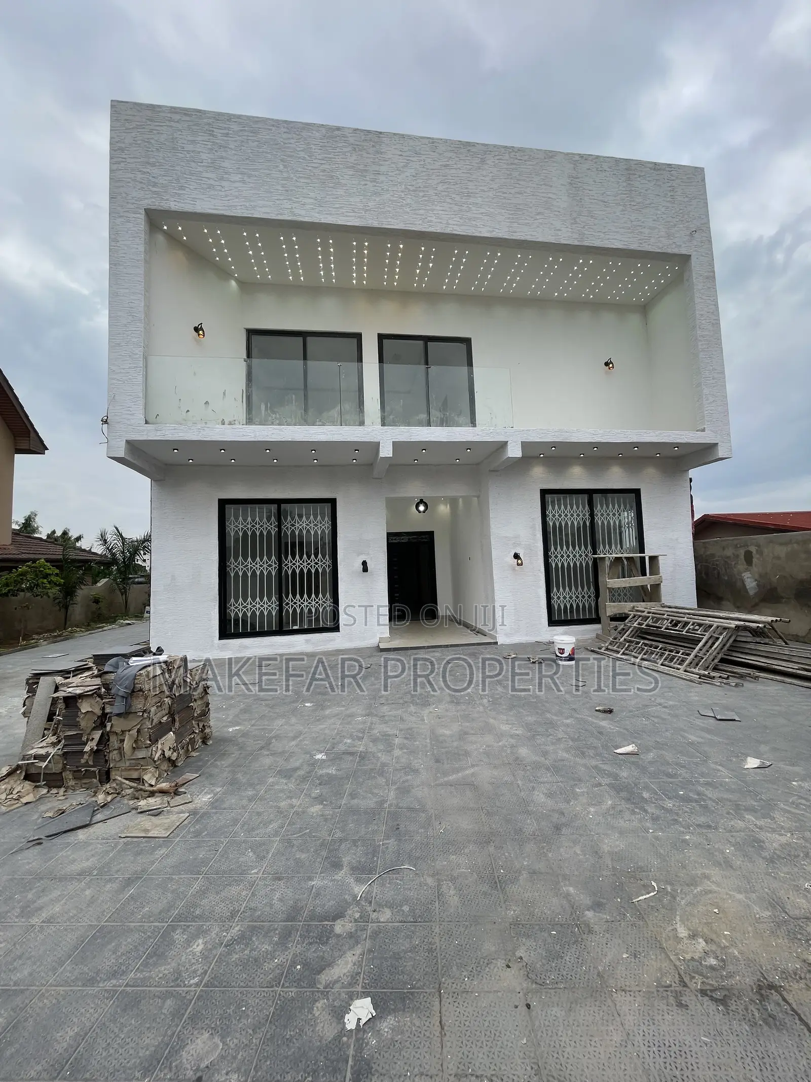 4bdrm House in Ashaley Botwe for sale