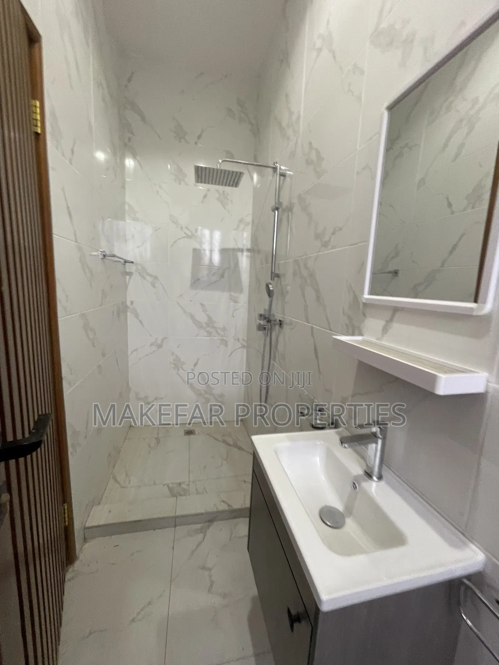 4bdrm House in Ashaley Botwe for sale