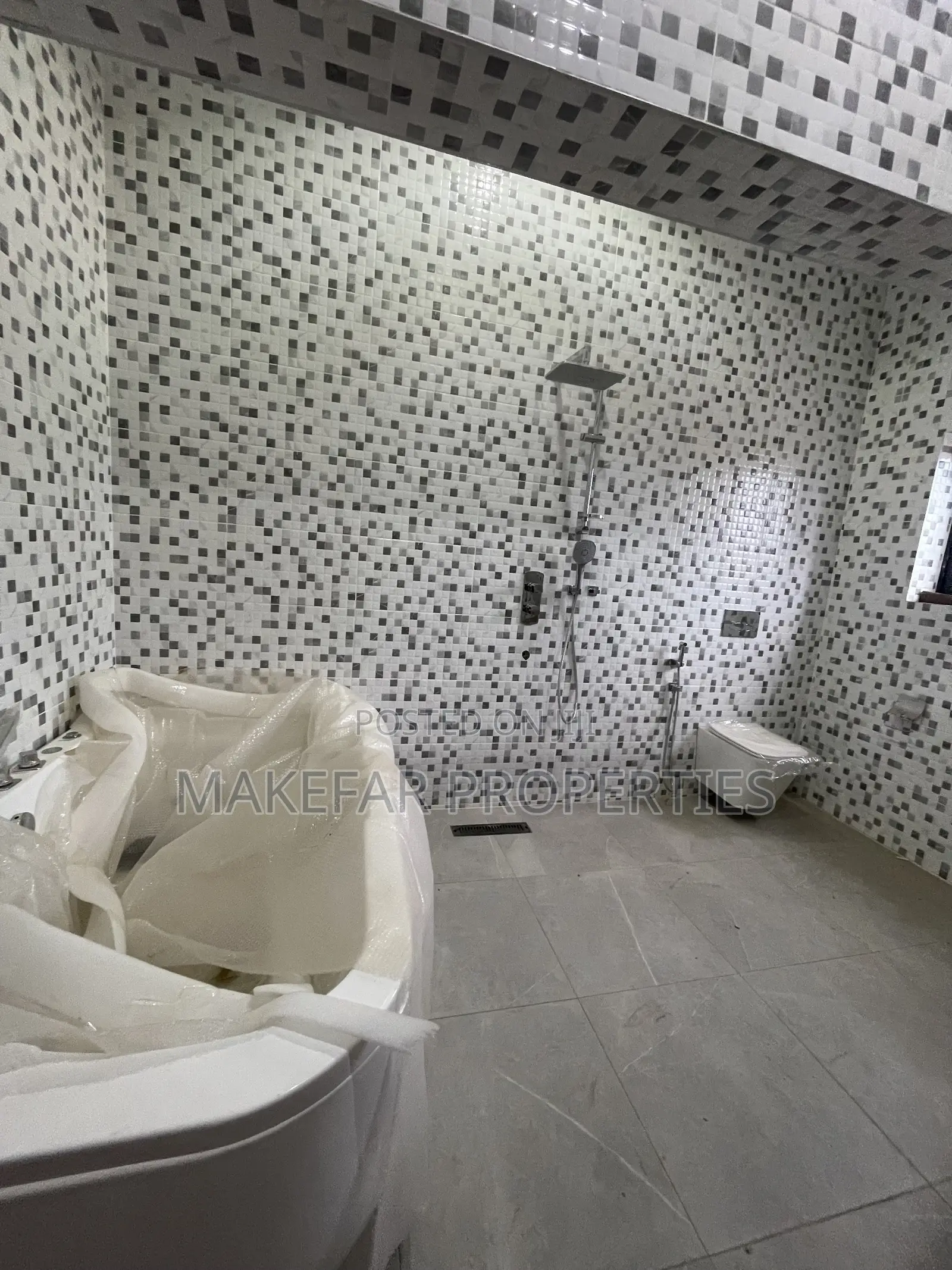 4bdrm House in Ashaley Botwe for sale