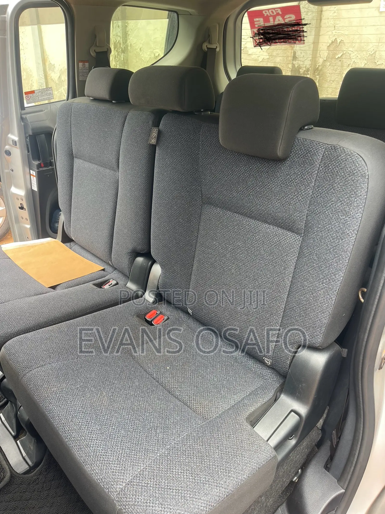 Toyota Sienta 2017 Silver