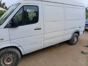 Mercedes-Benz Sprinter 2005 White