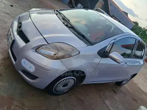 Toyota Vitz 1.3 AWD 3dr 2009 Silver