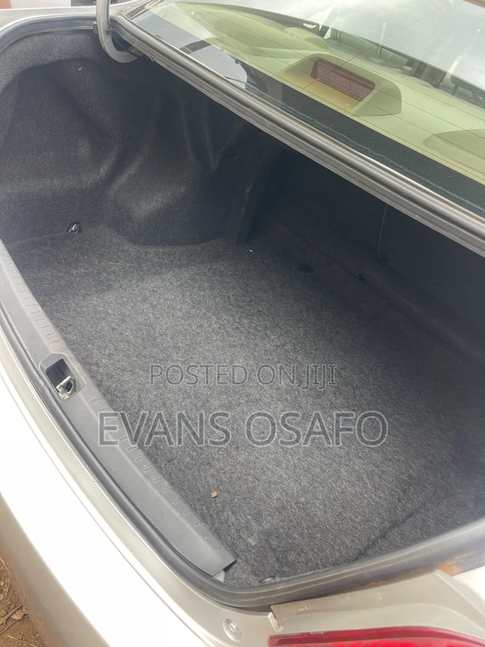Toyota Belta 2012 Silver