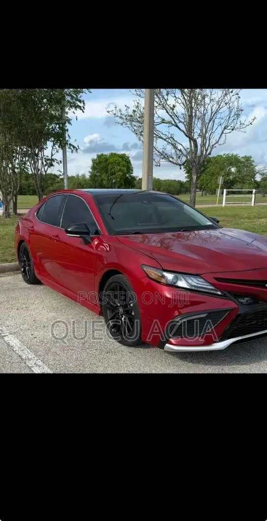 Toyota Camry XSE 2021 Burgundy