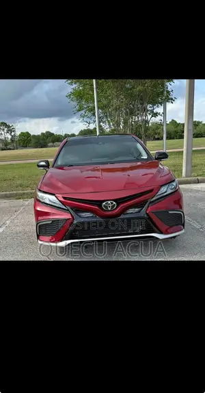 Toyota Camry XSE 2021 Burgundy