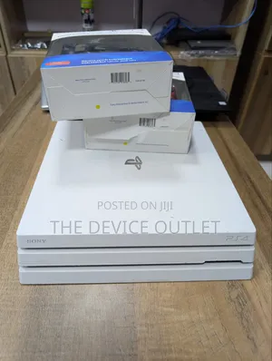 Ps4 Pro With Games 2 Controller