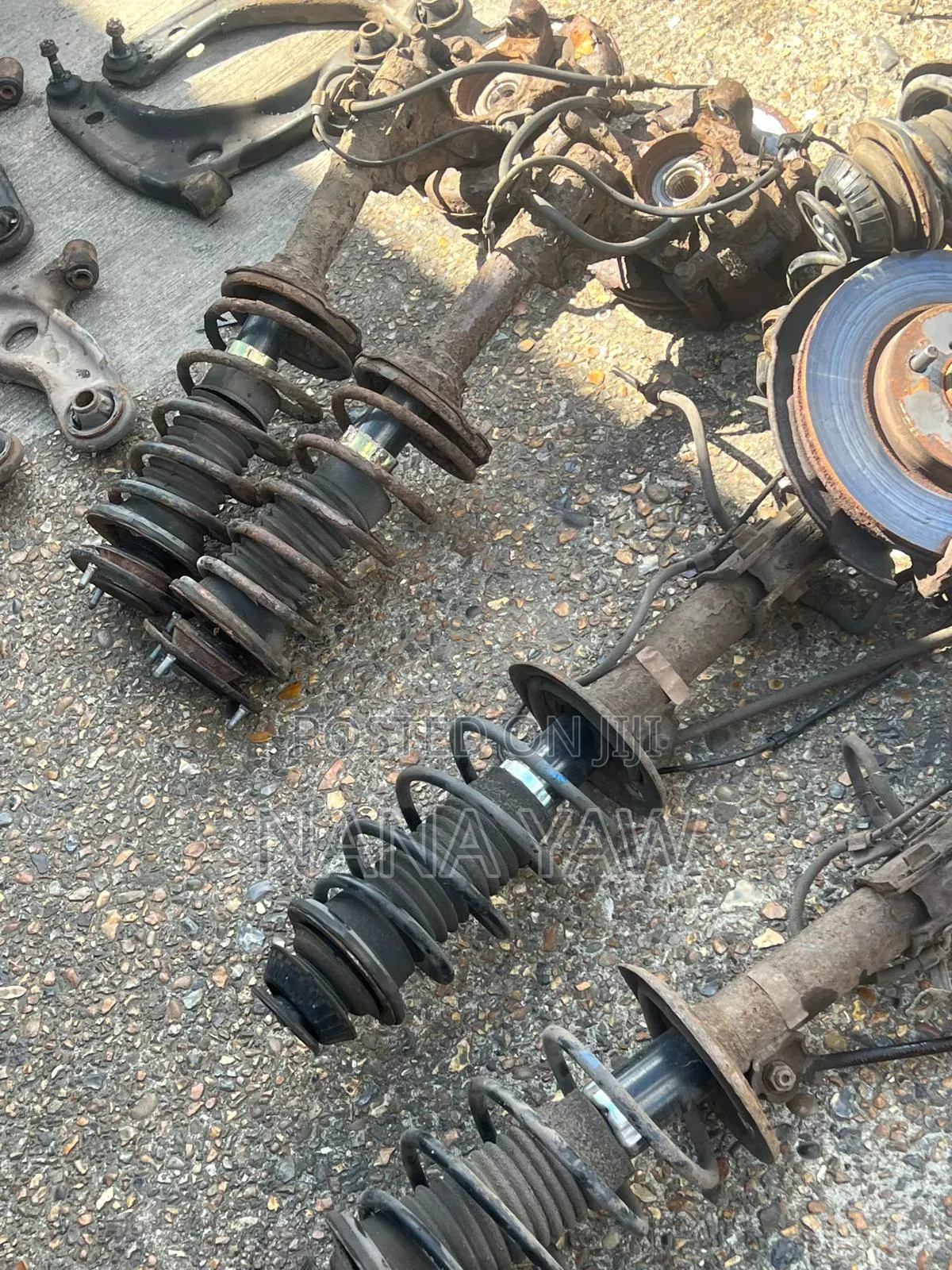 Toyota Vitz Hub