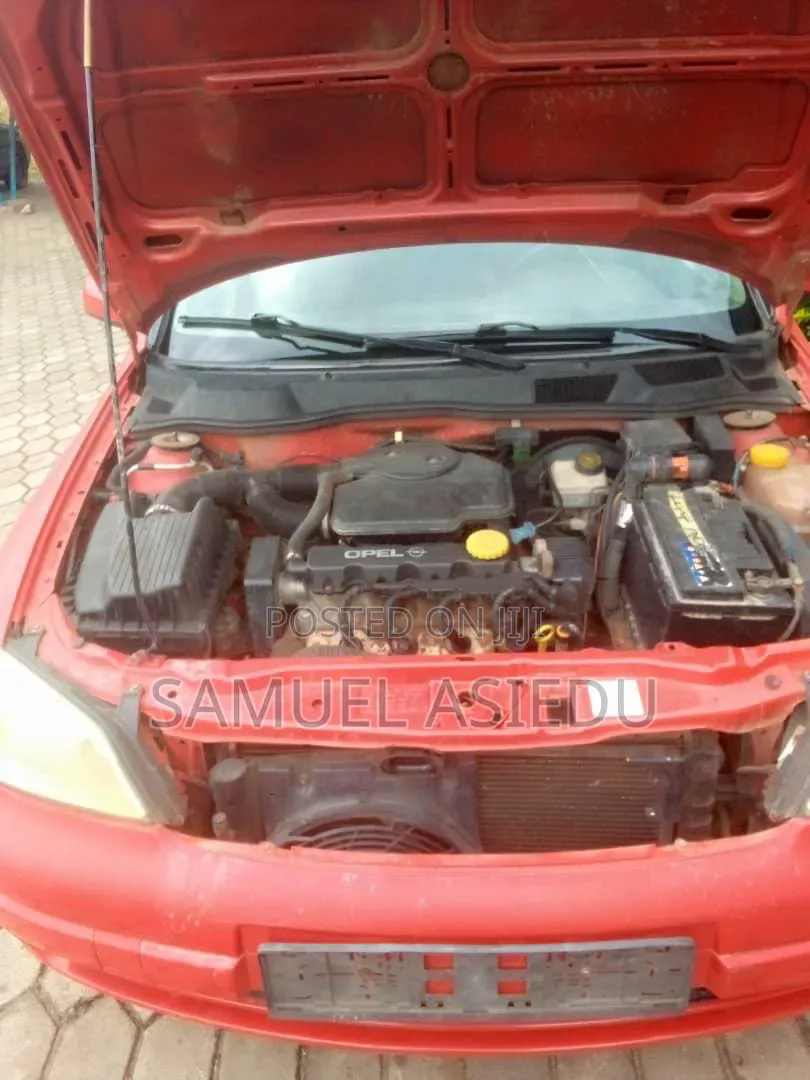 Opel Astra 1998 Red