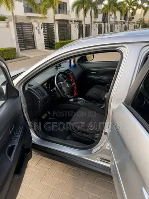 Mitsubishi Outlander Sport LE 2.0 2017 Silver