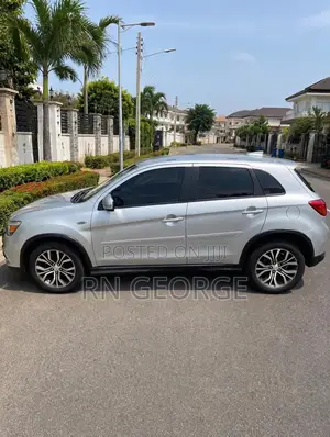 Mitsubishi Outlander SE FWD 2017 Silver