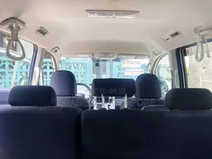 Toyota Voxy X 4WD 8-Seater 2013 Silver