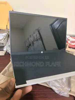 New Laptop HP Pavilion 15 8GB Intel Core i5 SSD 512GB