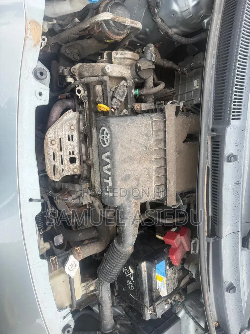 Toyota Yaris 2009 Gray