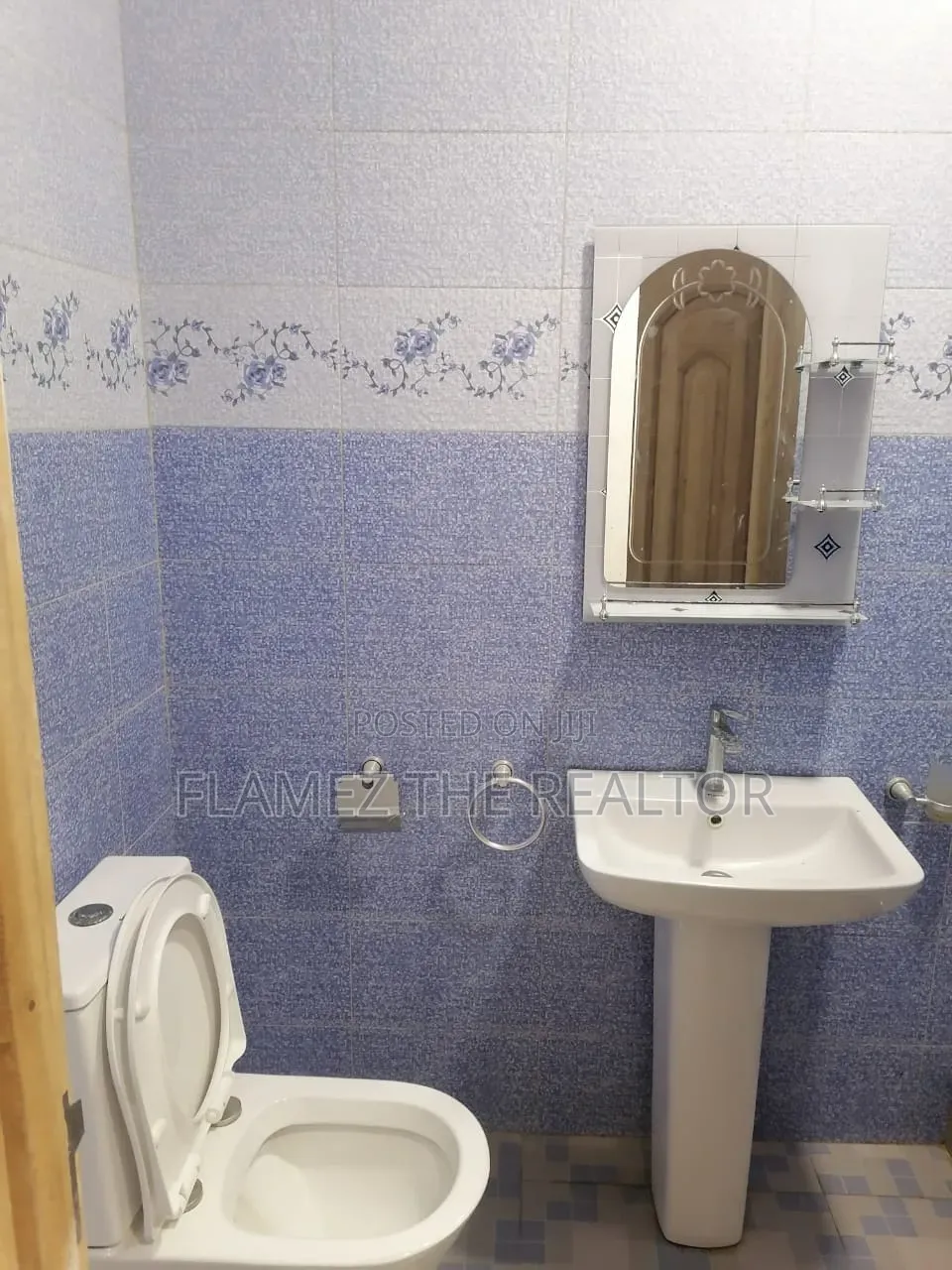3bdrm House in Ablekuma Canada, Olebu for rent