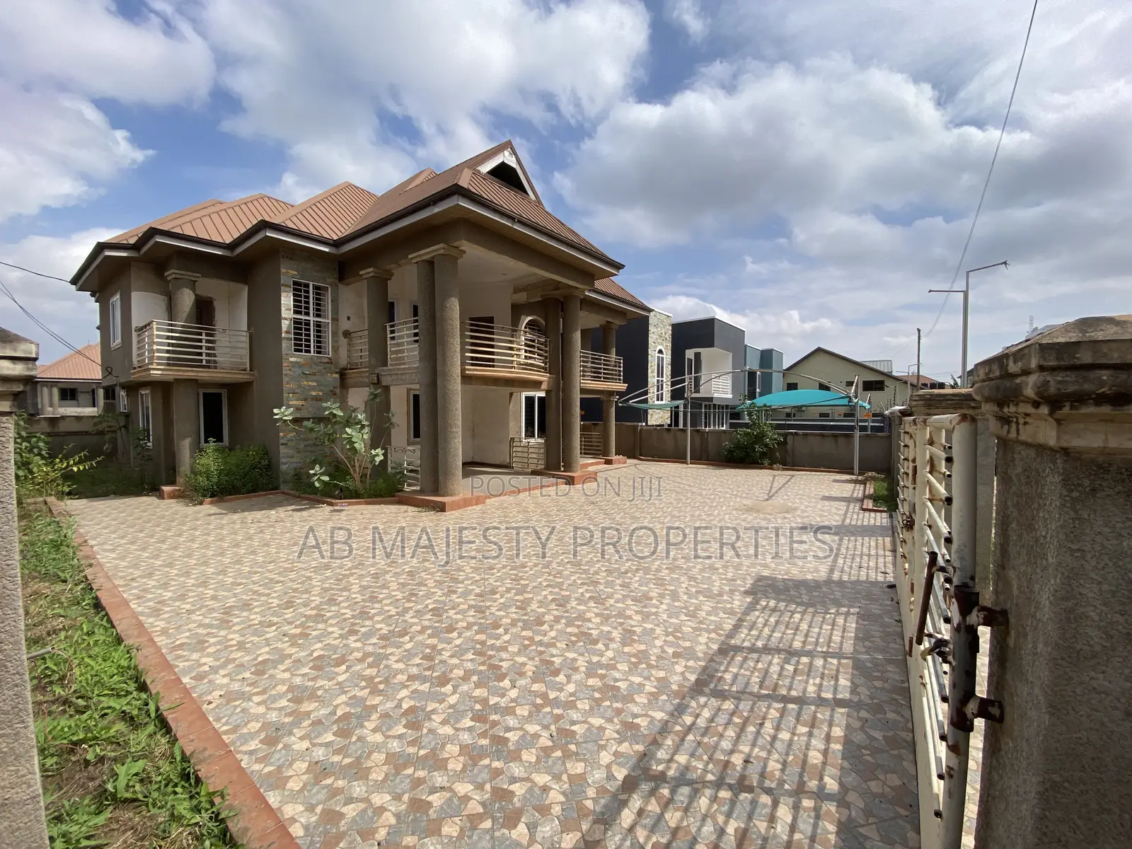 4bdrm House in Ab Majesty, Accra Metropolitan for sale