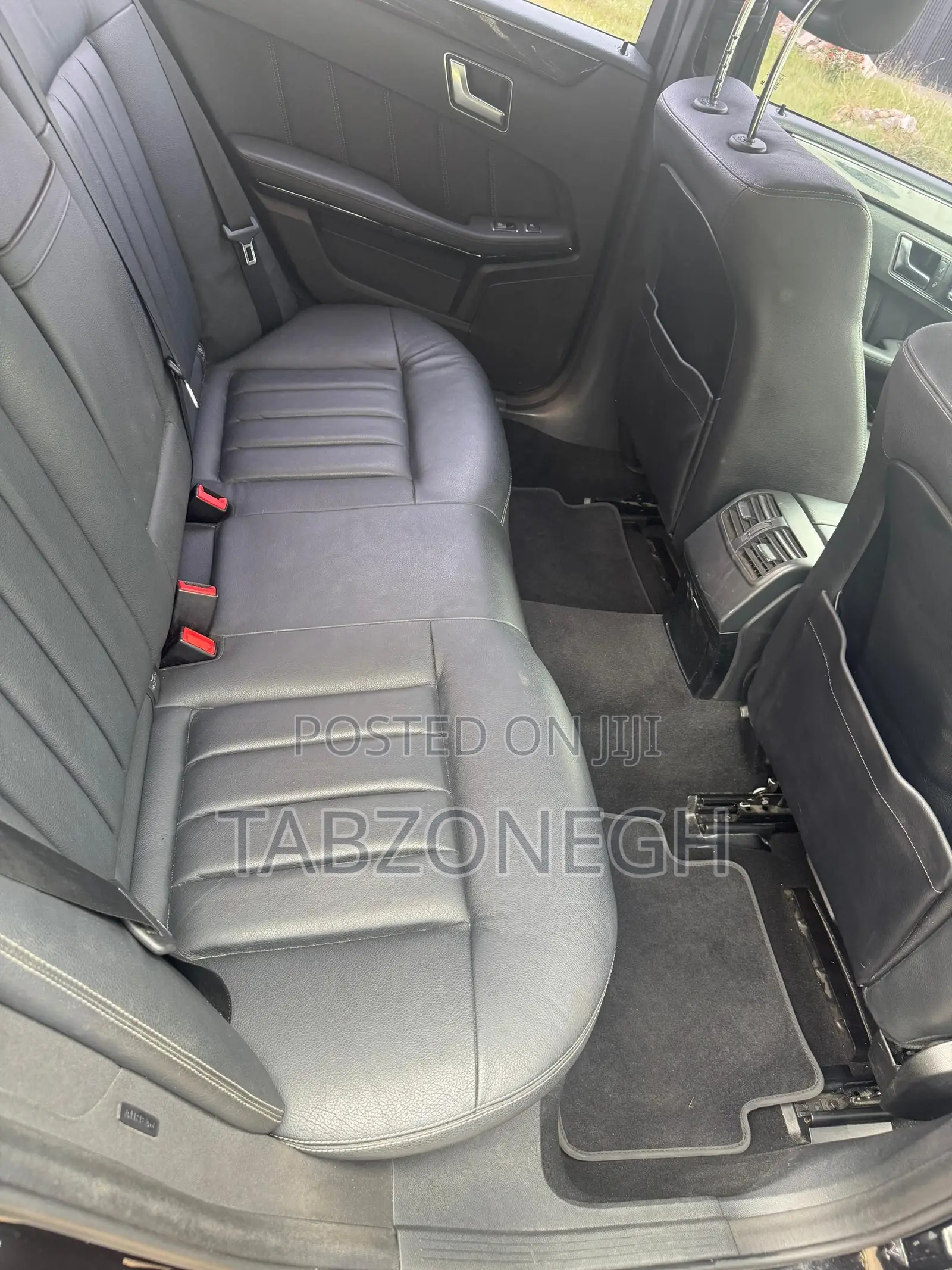 Mercedes-Benz E300 2014 Black