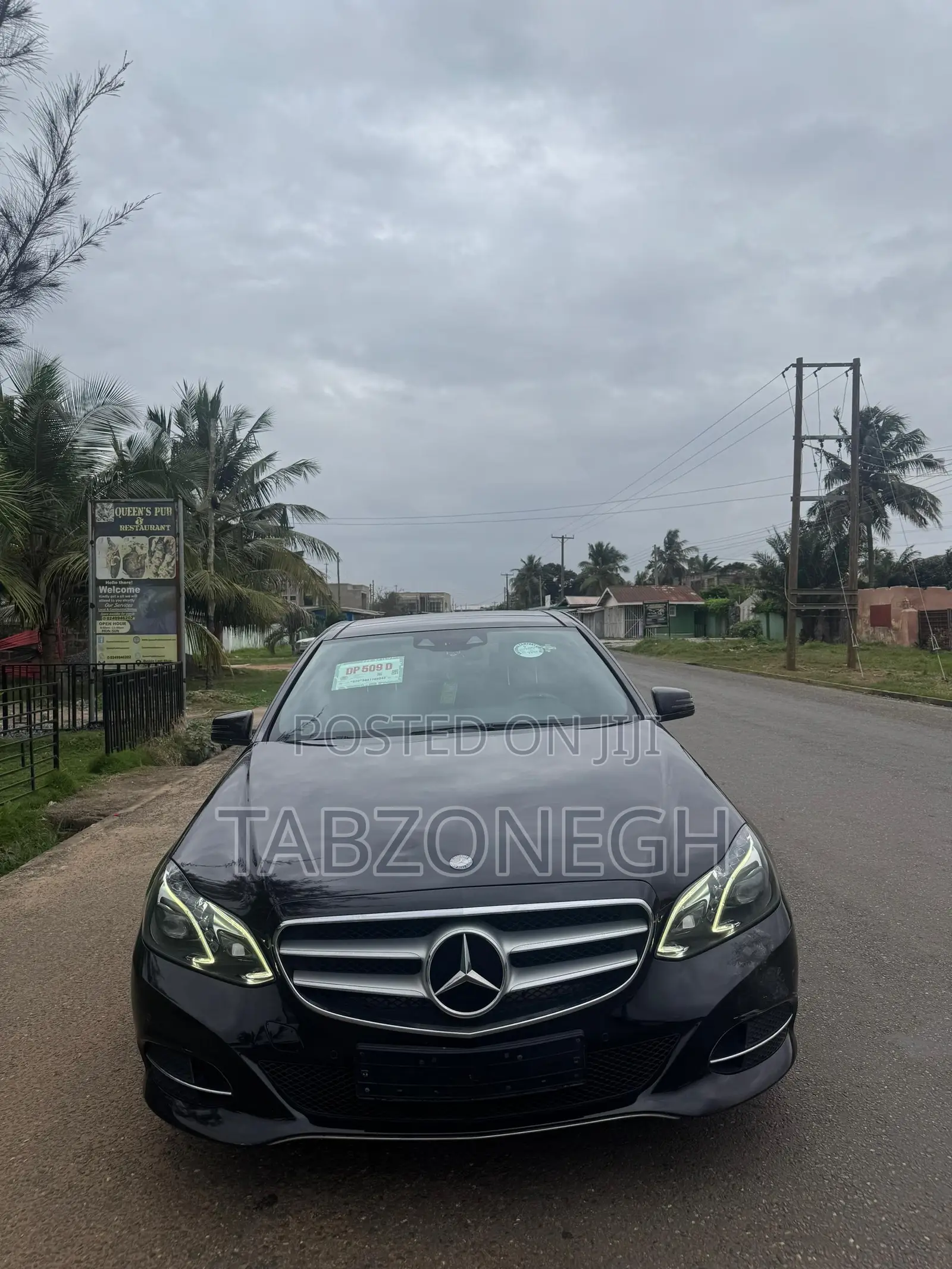 Mercedes-Benz E300 2014 Black
