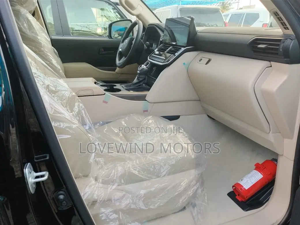 Toyota Land Cruiser 76 Series 2022 Black