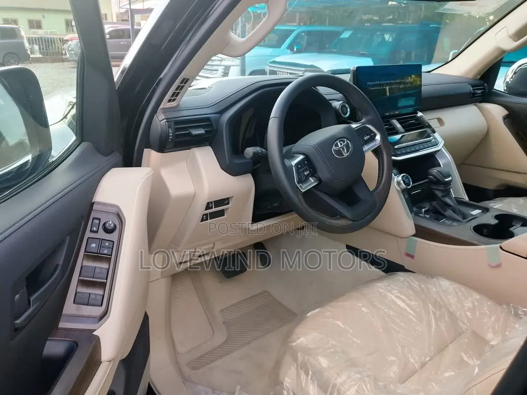 Toyota Land Cruiser 76 Series 2022 Black