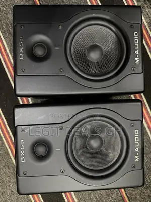 M-Audio BX5a Studio Monitors