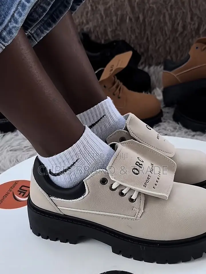 Oro Shoes. New Fashion Shoes . Brown , Grey  and Black Color Available