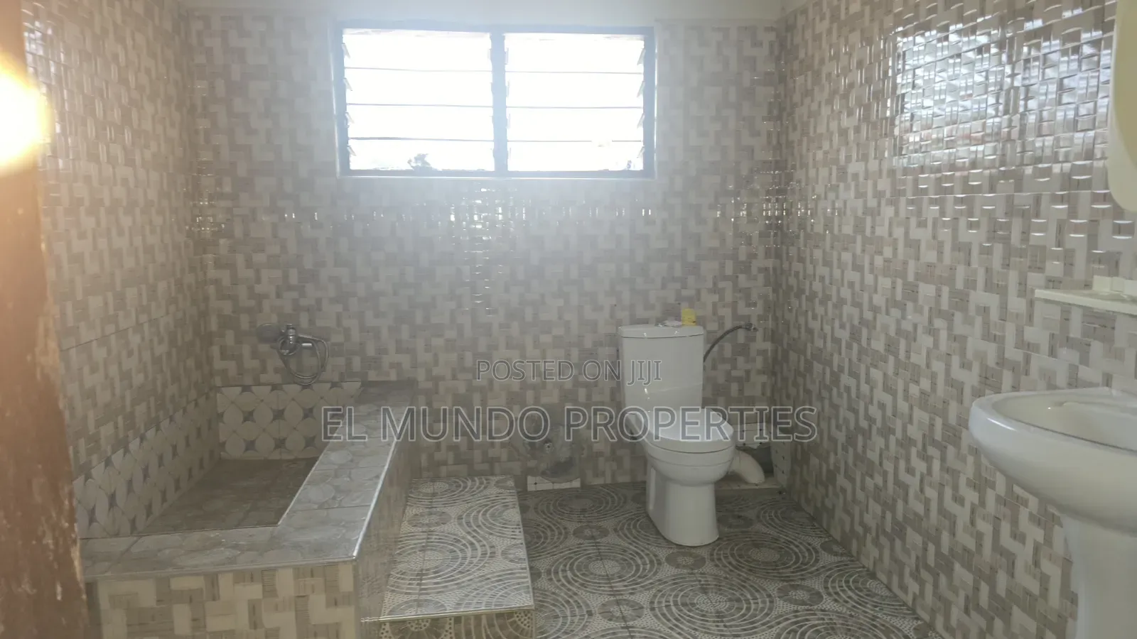 2bdrm Apartment in Asouyeboah, Kumasi Metropolitan for rent