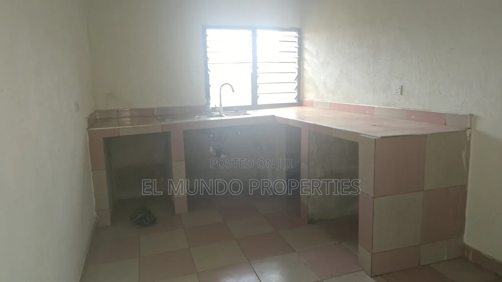 2bdrm Apartment in Asouyeboah, Kumasi Metropolitan for rent