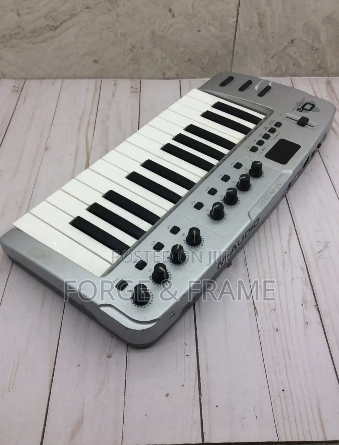 M-Audio O2 25-Key USB MIDI Controller