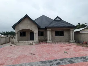 4bdrm House in Ejisu for sale