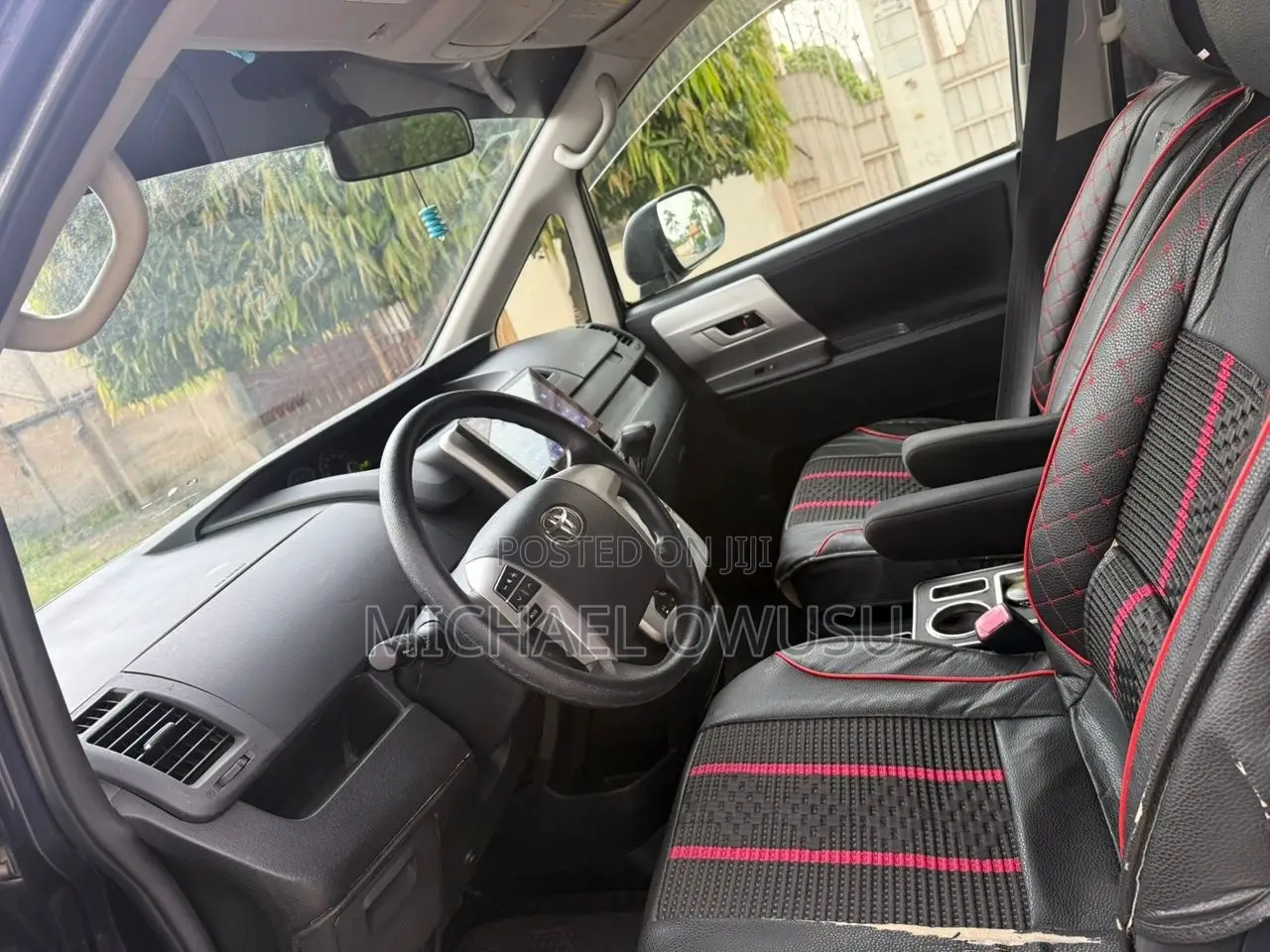 Toyota Voxy 2013 Blue