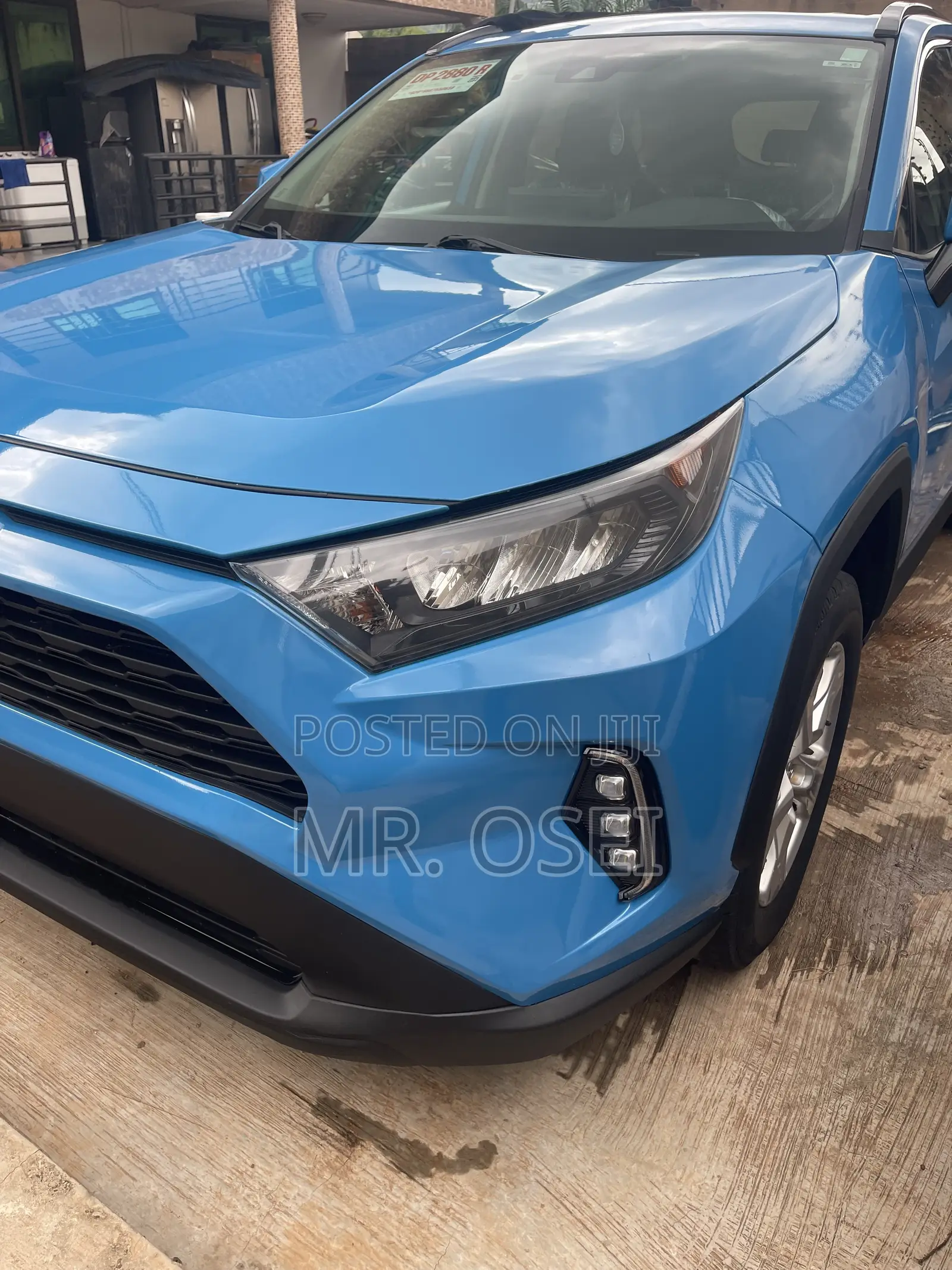 Toyota RAV4 XLE AWD 2019 Blue