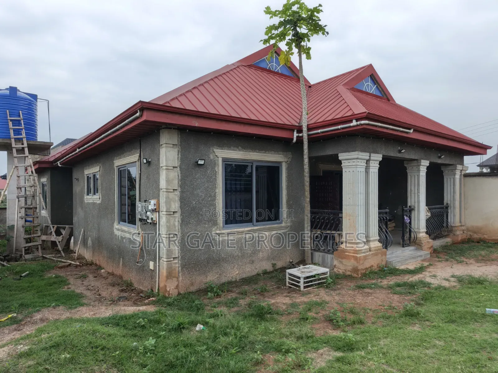 3bdrm Apartment in Ejisu Akyaakrom for rent