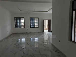 3bdrm Apartment in Ejisu Akyaakrom for rent